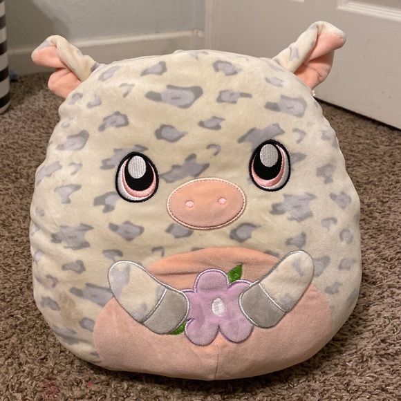 Easter themed bundle squishmallows. - Picture 2 of 4